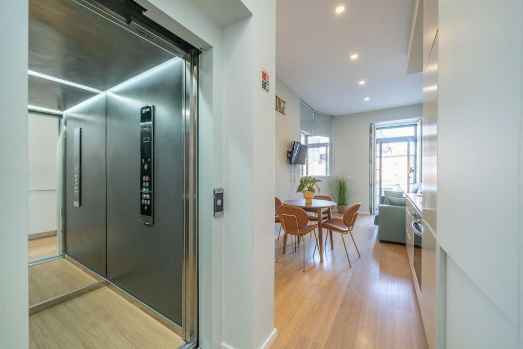 Appartamento 31 De Janeiro Flat By Amber Star Rent OOporto Esterno foto